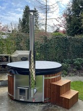 Wood Fired Hot Tub / garden