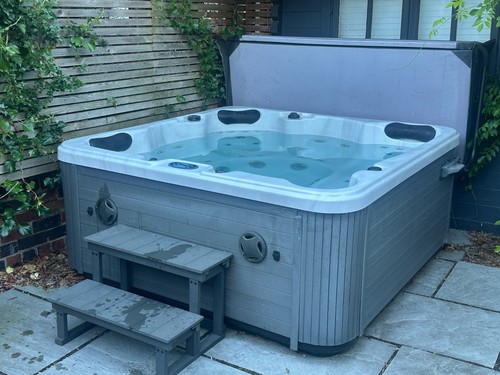 Balboa hot tub amp person - hot,